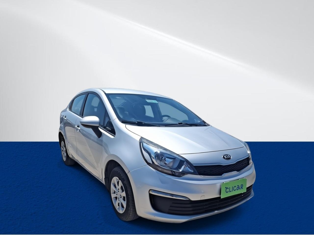 Automovil Kia Rio4